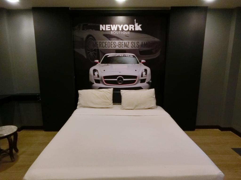 Newyork Suite Hotel Ban Ko  Room photo