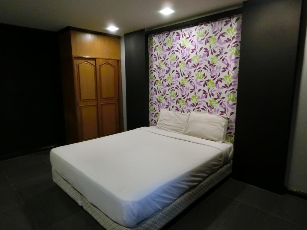 Newyork Suite Hotel Ban Ko  Exterior photo